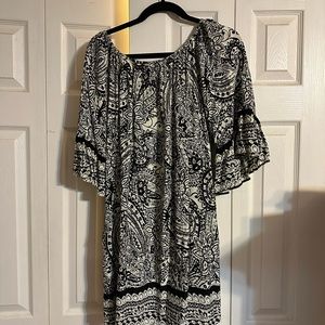 Umgee size L black/white dress